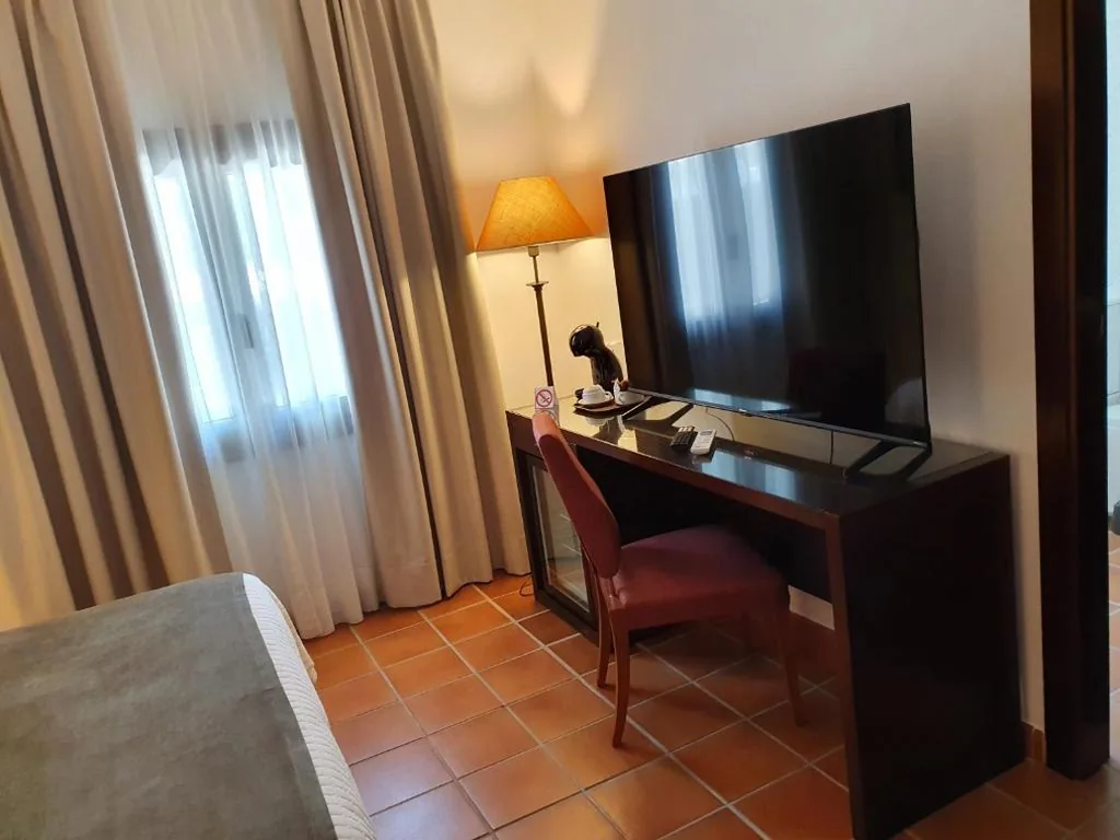 Habitación Doble Estándar — Hotel-Restaurante Casa García Almonaster La Real
