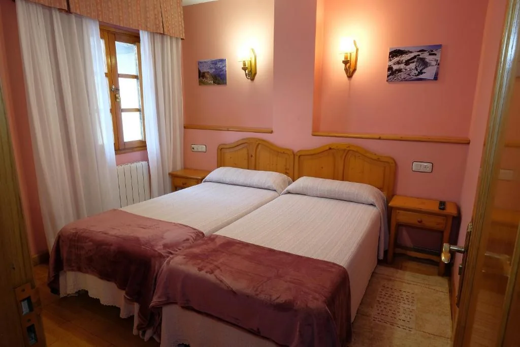 Habitación Doble - 1 o 2 camas — Hotel Restaurante Casa Manolo