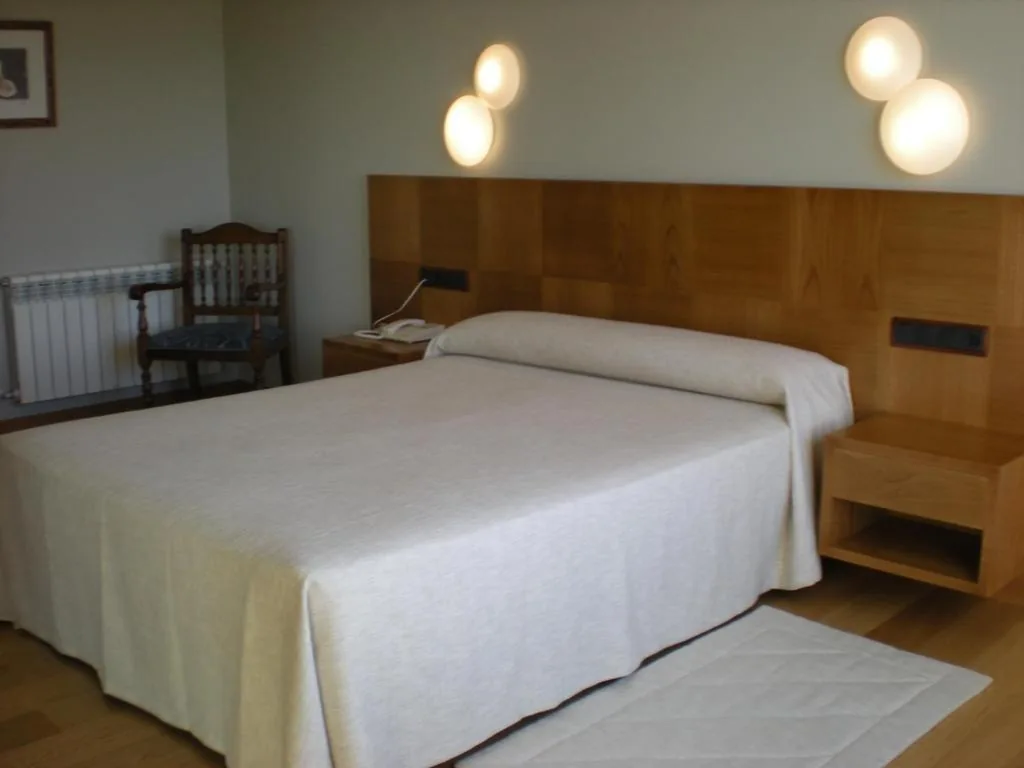 Camera doppia - 1 o 2 letti — Hotel - Restaurante Casa Rosita