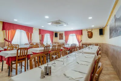 Hotel Restaurante Cazador — Foto 8