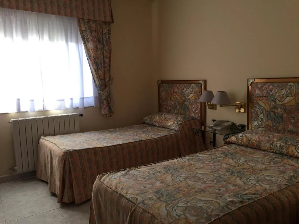 Doppelzimmer – 1 oder 2 Betten — Hotel Restaurante Derby