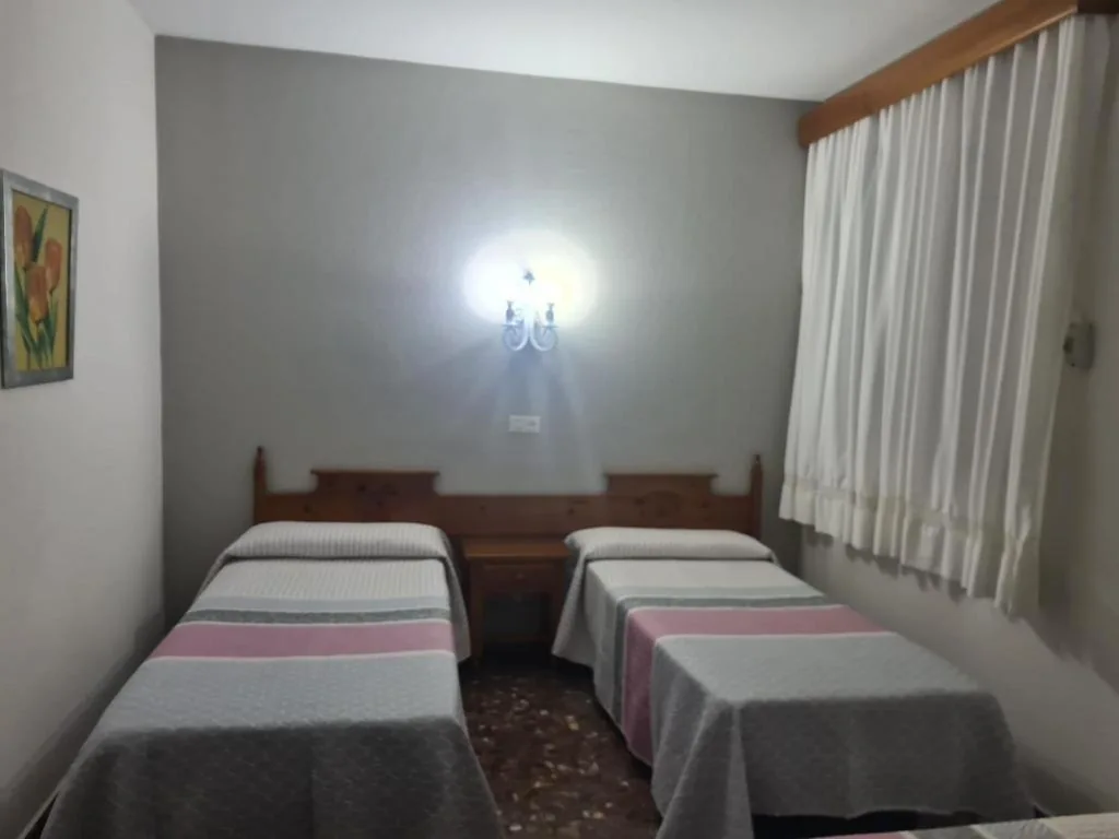 Habitación Doble - 1 o 2 camas — Hotel Restaurante El Lago