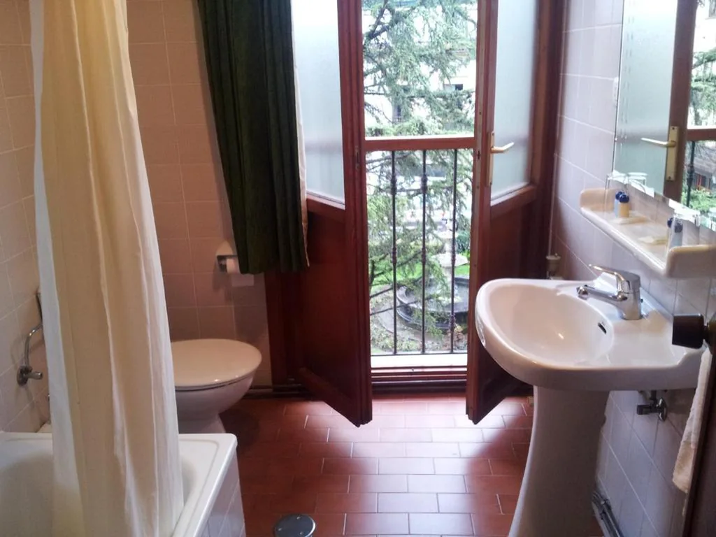 Chambre Double Économique - 2 lits — Hotel Restaurante El Manquin