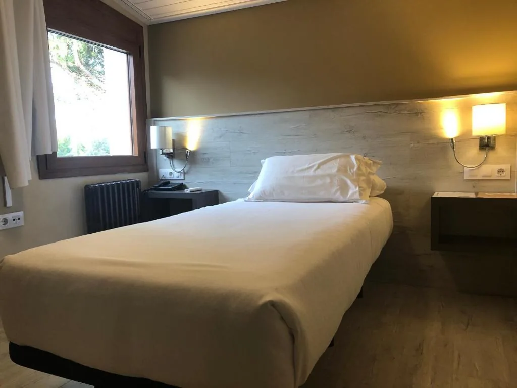シングルルーム — Hotel Restaurante El Montico