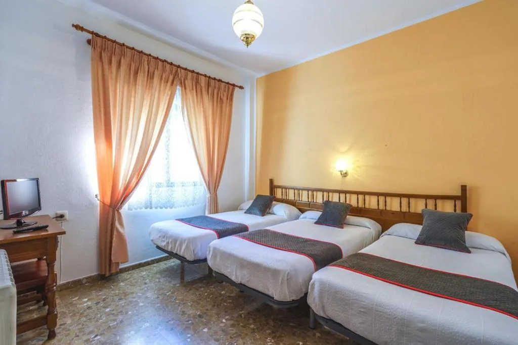 HOTEL RESTAURANTE MOYA
