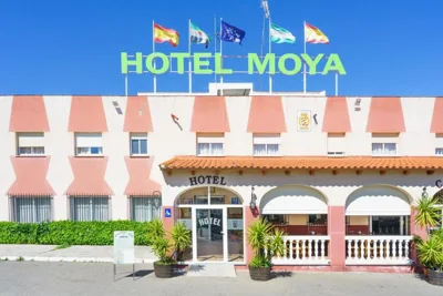 HOTEL RESTAURANTE MOYA — Foto 4