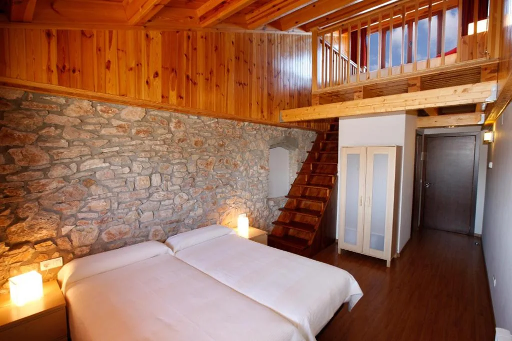 Dreibettzimmer — Hotel Restaurante Port d'Ager