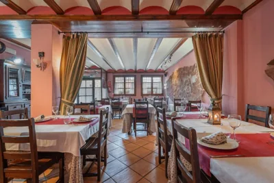 Hotel - Restaurante Prado Del Navazo — 写真 8