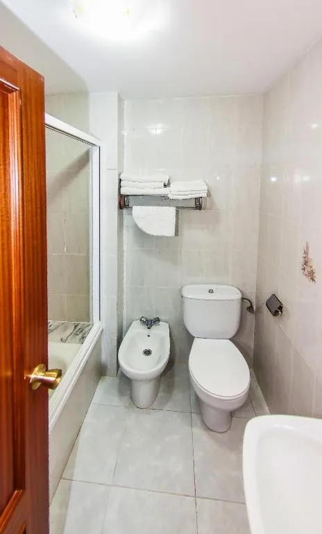 Großes Doppelzimmer — Hotel Restaurante Xaneiro