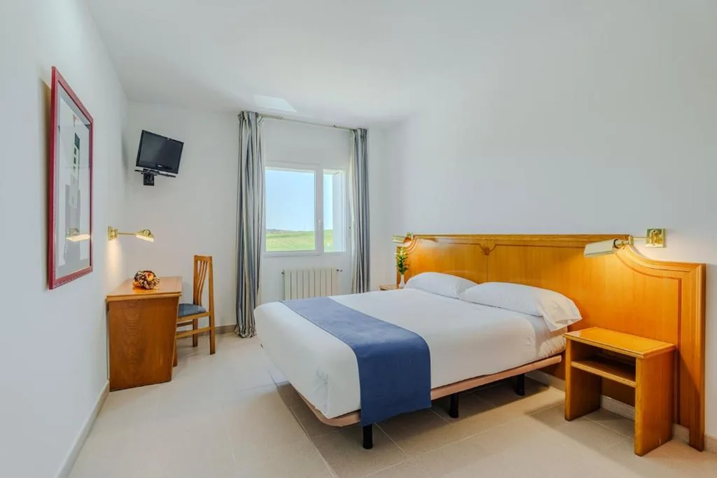 Doppelzimmer – 1 Doppelbett — Hotel Rey Arturo Burgos