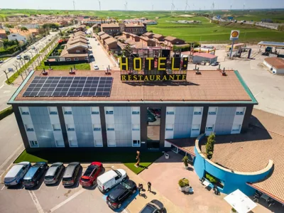 Hotel Rey Arturo Burgos — Foto 8