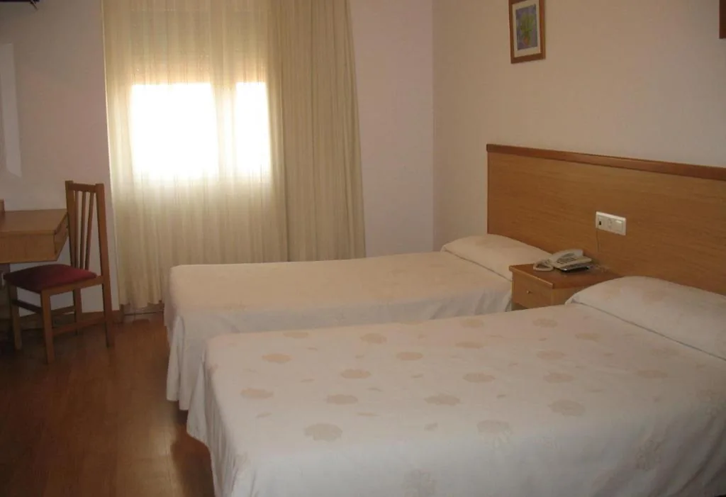 Double Room - 1 or 2 beds — Hotel Reyes De León