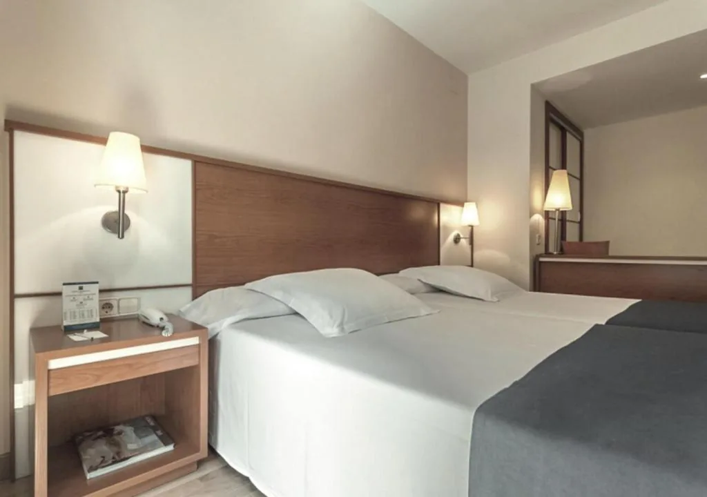 Standard (2 adults) — Hotel RH Sorolla Centro