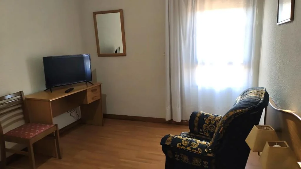 Habitación Individual — Hotel Ria de Vigo "Tierra de Campos"