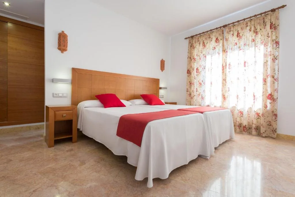 Habitación Doble con parking - 2 camas — Hotel Riad Arruzafa
