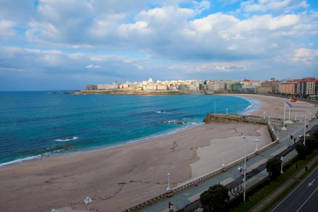 Quarto Duplo Standard com vista para o mar - 1 ou 2 camas — Hotel Riazor