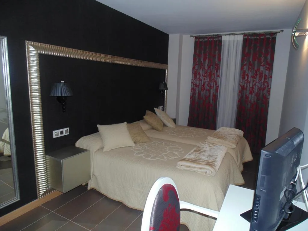Doppelzimmer mit 2 Einzelbetten — Hotel Ribera de Langa