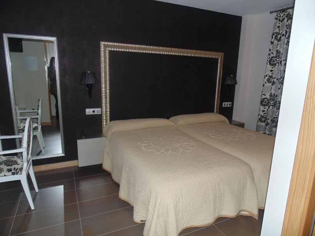 Doppelzimmer mit 2 Einzelbetten — Hotel Ribera de Langa
