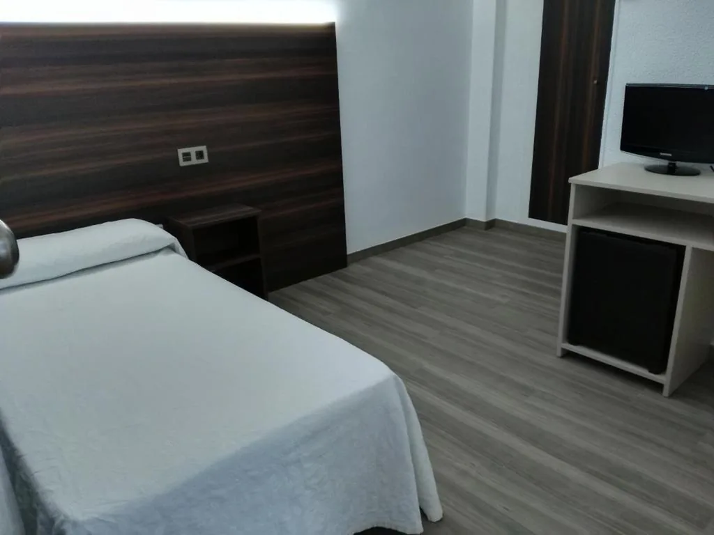 Single Room — Hotel Ribera