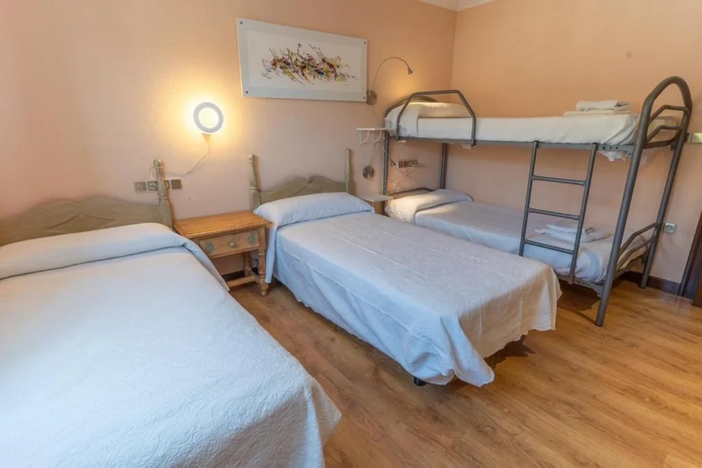 Habitación Individual Económica — Hotel Río Cea