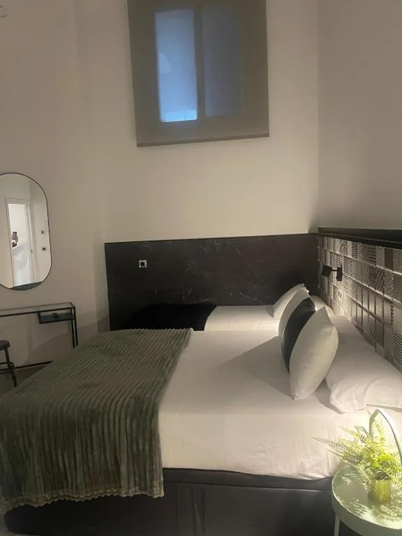 Quarto Familiar Standard — Hotel Riojano