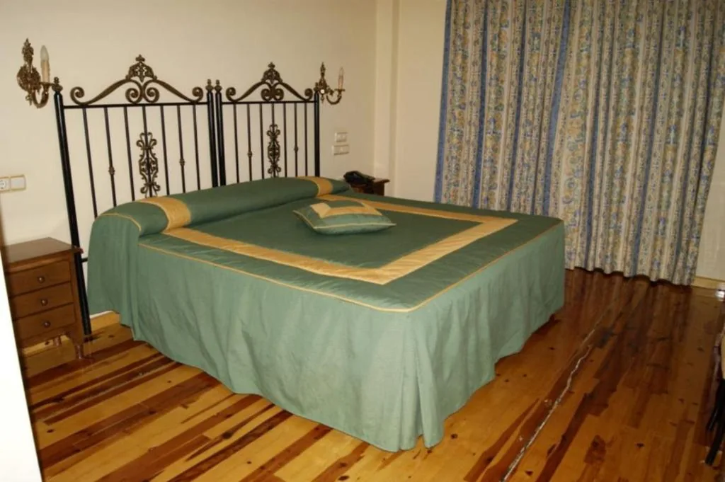 Standard-Doppelzimmer — Hotel Riopar Spa