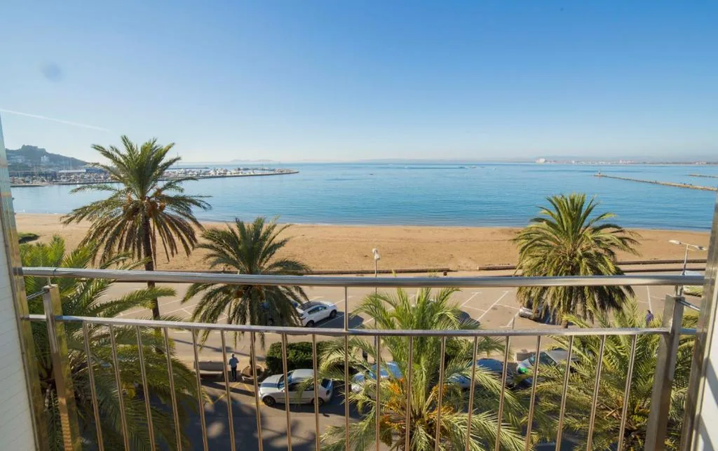 Camera tripla con vista mare — Hotel Risech
