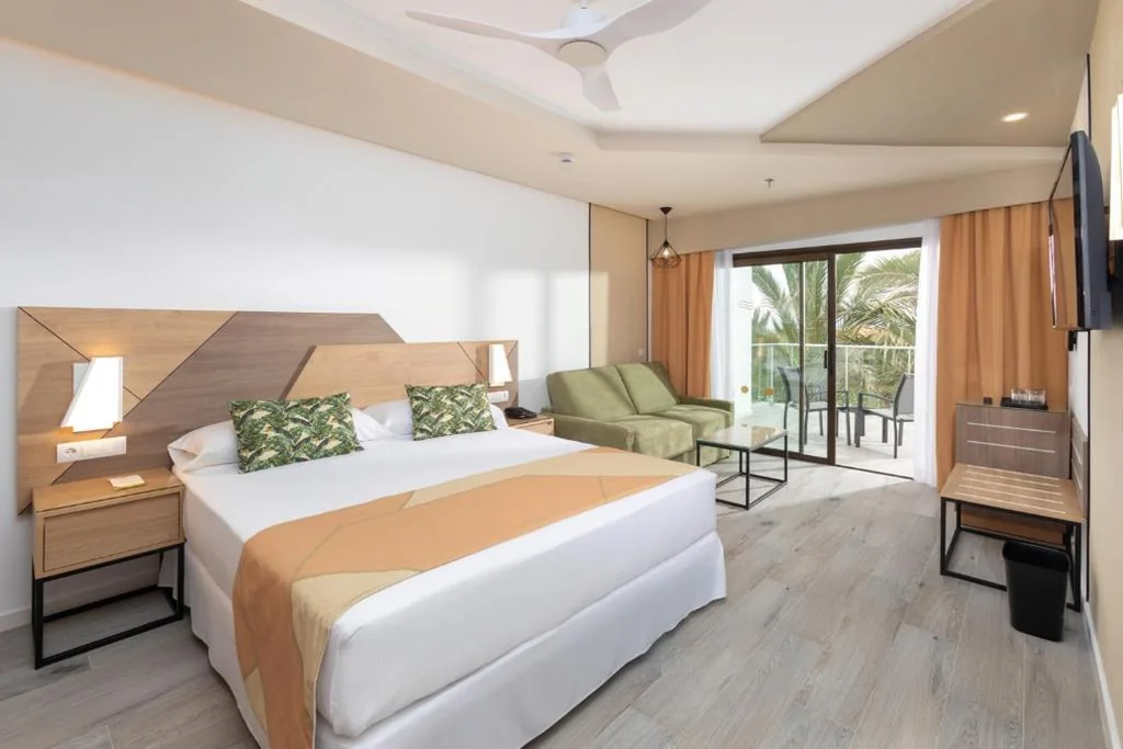 Family Room with 2 Bedrooms — Hotel Riu Buenavista - All Inclusive