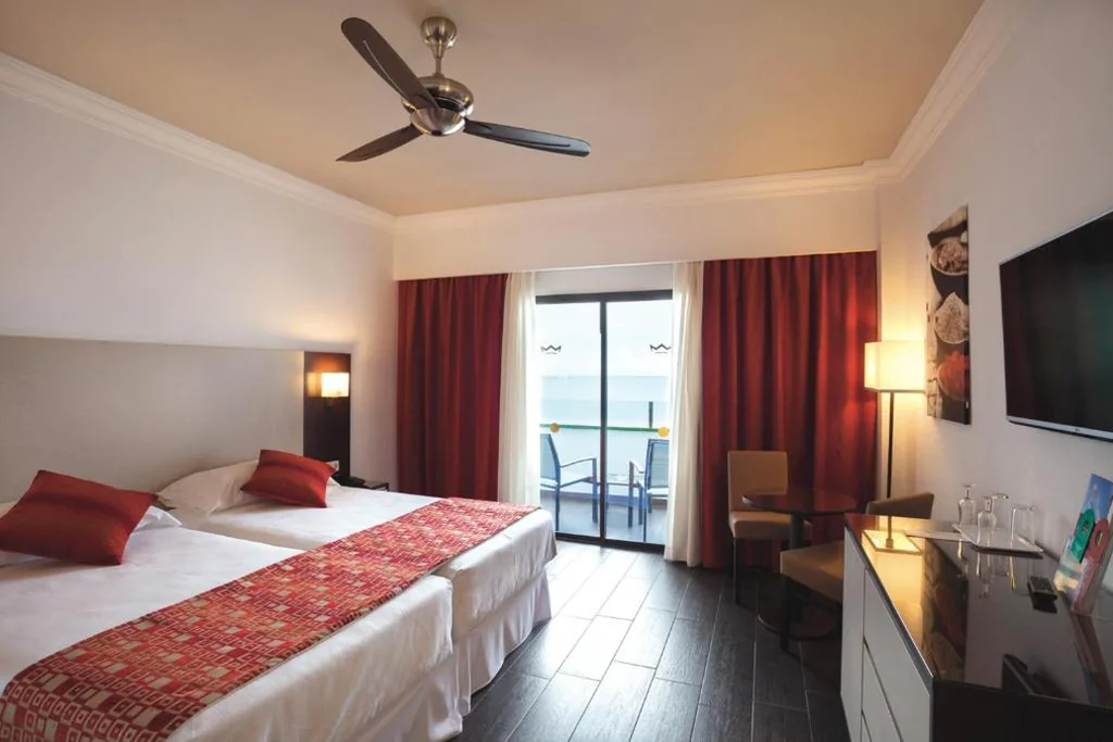 Camera Doppia con vista sul mare — Hotel Riu Monica - Adults Only