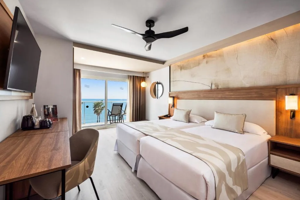 Chambre double Deluxe avec vue sur la mer — Hotel Riu Palace Nautilus - Adults Only