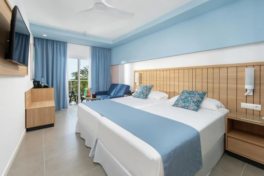 バルコニー付きダブルルーム — Hotel Riu Palace Palmeras - All Inclusive