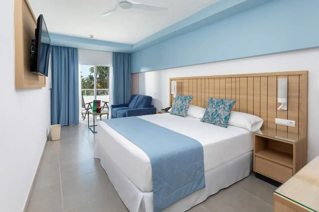 バルコニー付き大型ダブルルーム — Hotel Riu Palace Palmeras - All Inclusive