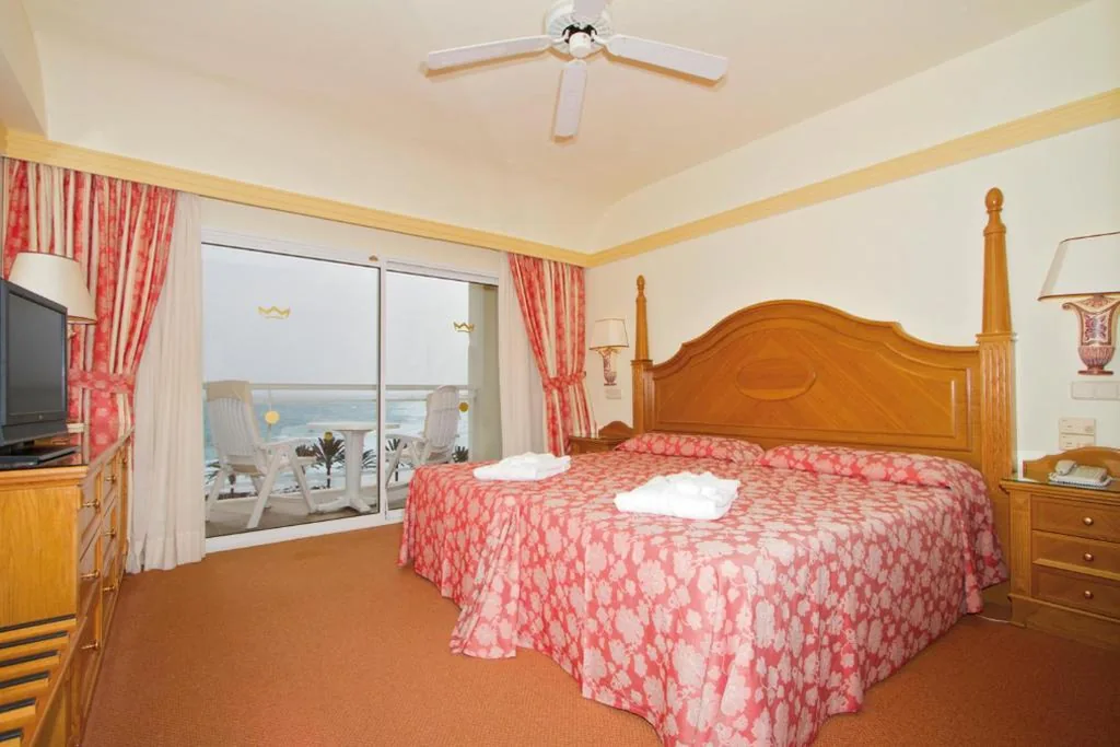 Suite — Hotel Riu Palace Tres Islas