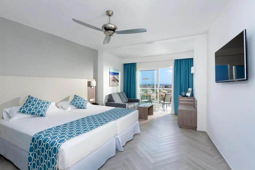Camera doppia con vista sul giardino — Hotel Riu Papayas - All Inclusive