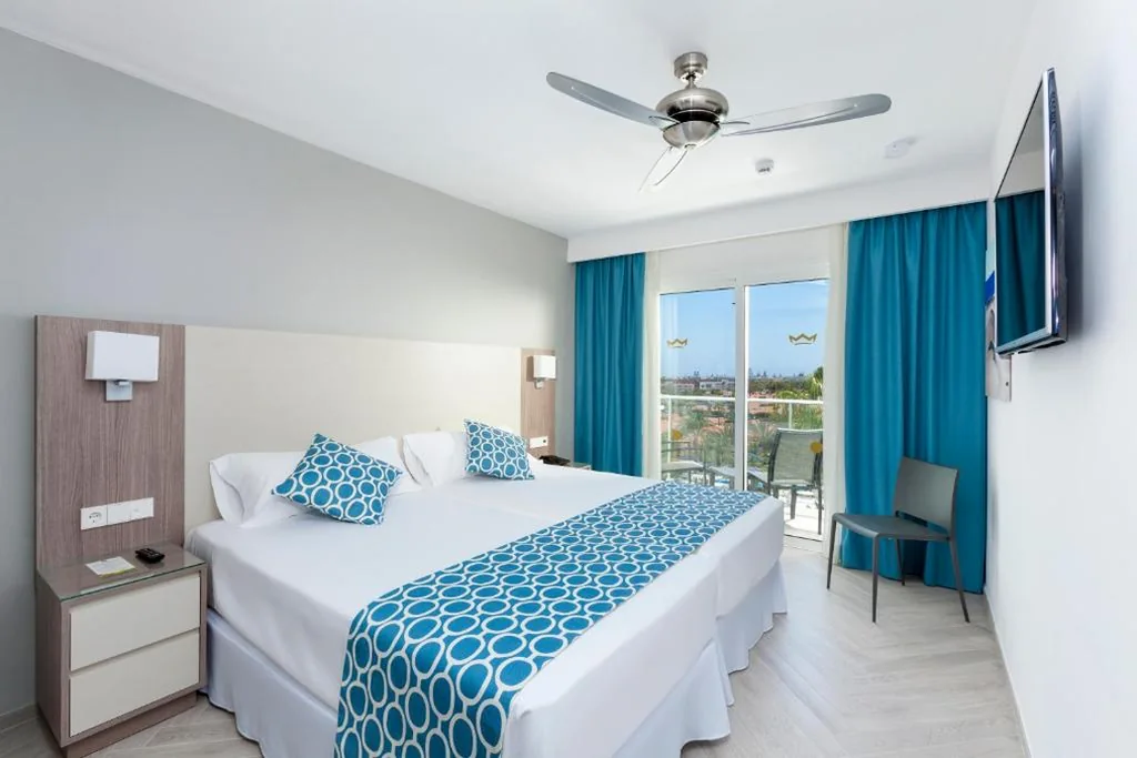Camera familiare con vista sul giardino — Hotel Riu Papayas - All Inclusive
