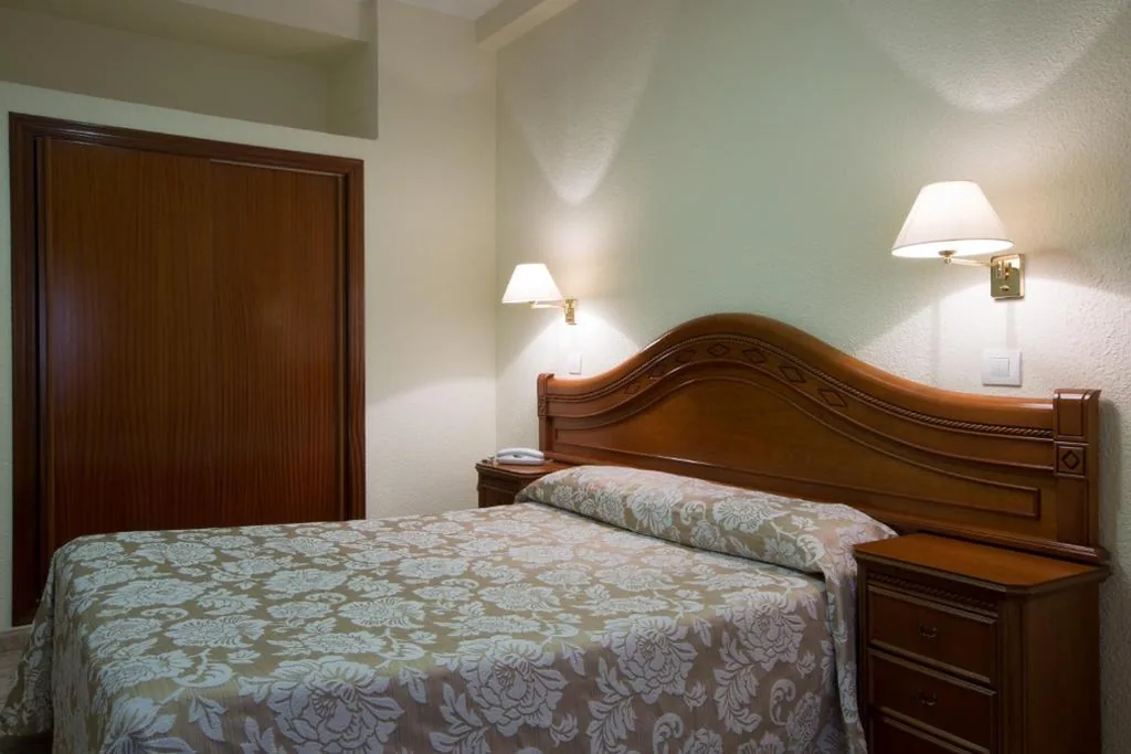 Camera con Letto Matrimoniale — Hotel Riviera