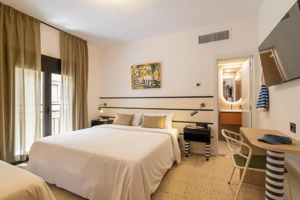 Camera tripla Superior — Hotel Robson - Smart Hotel
