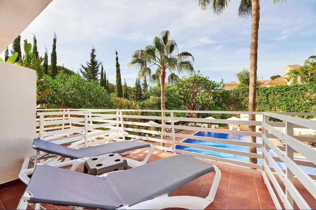Habitación Doble con vistas a la piscina - 1 o 2 camas — Hotel ROC Oberoy - Adults Only