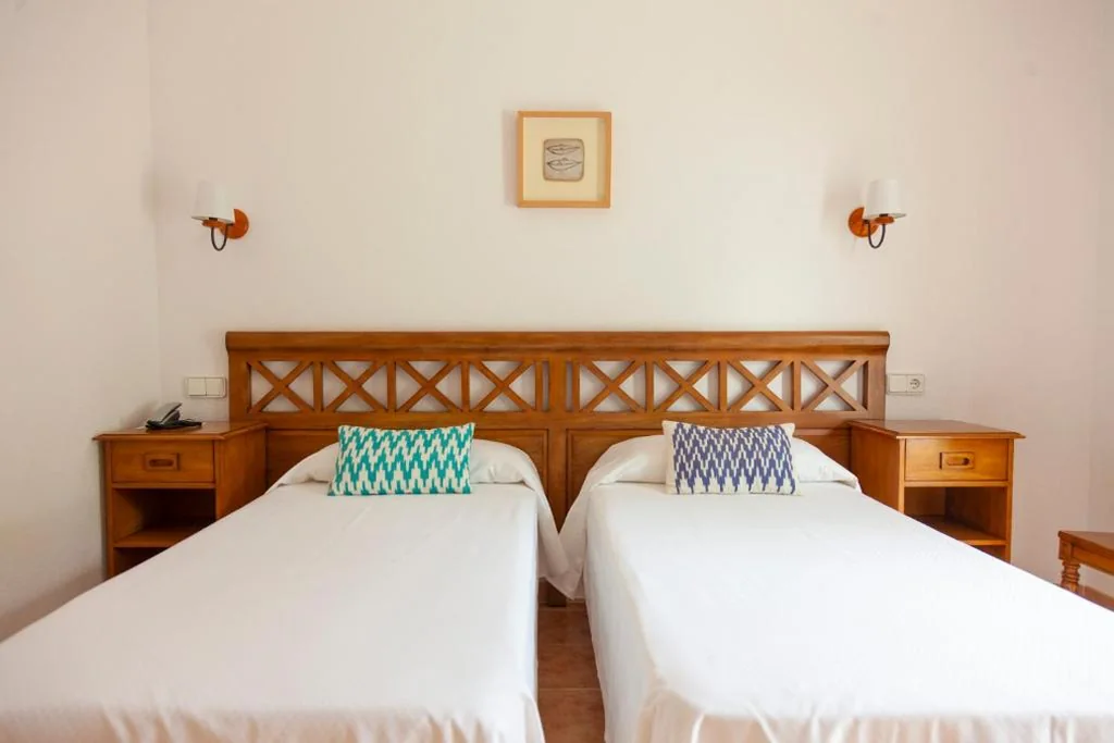 Habitación Doble Económica - Planta baja — Hotel Roca Plana