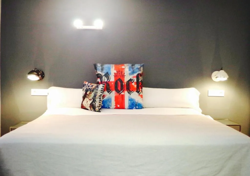 4人部屋 — Hotel Rock Star