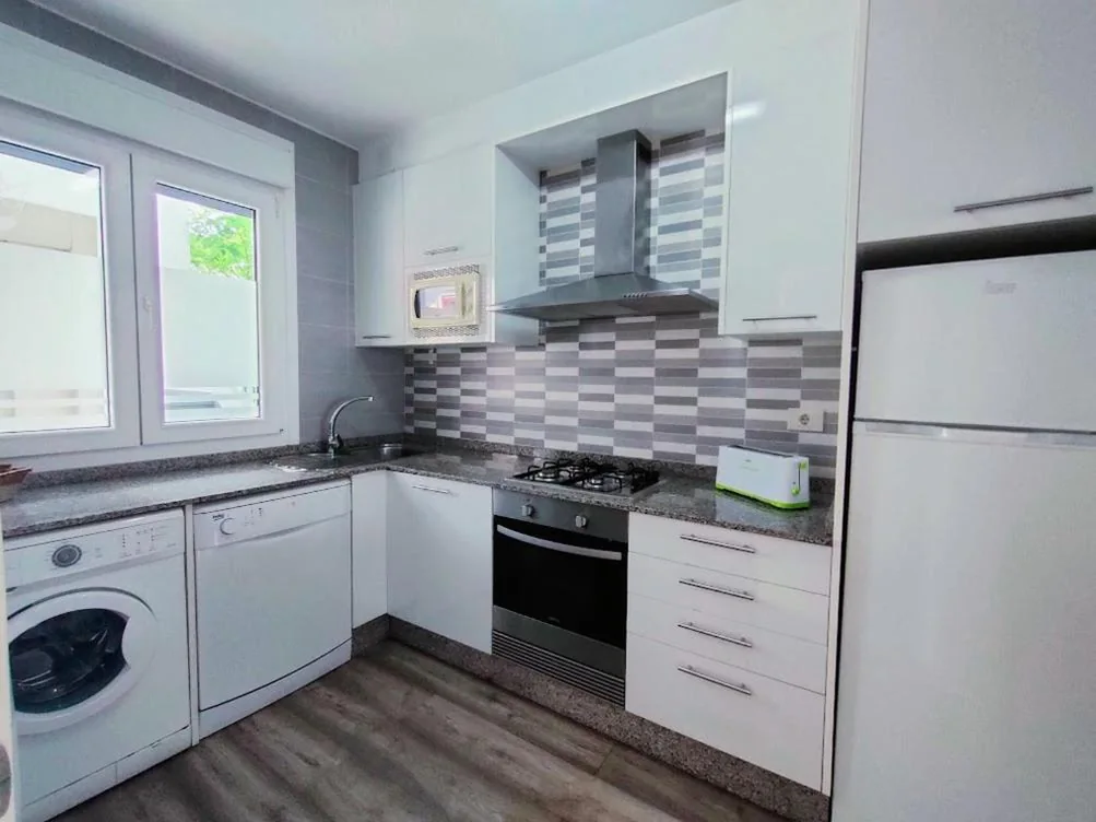 Two-Bedroom Apartment with Balcony — Hotel Rodeiramar