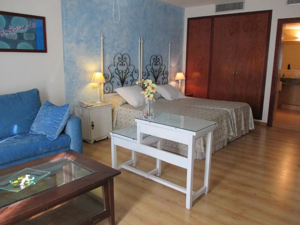 Suite junior avec salon — Hotel Rosa & Spa Begur
