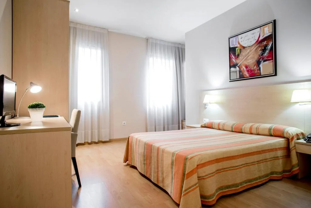 Room with Large Bed — Hotel Rostits