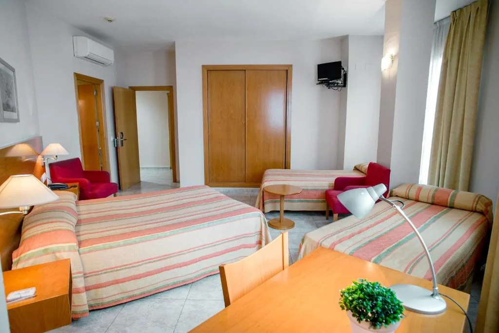 Triple Room — Hotel Rostits