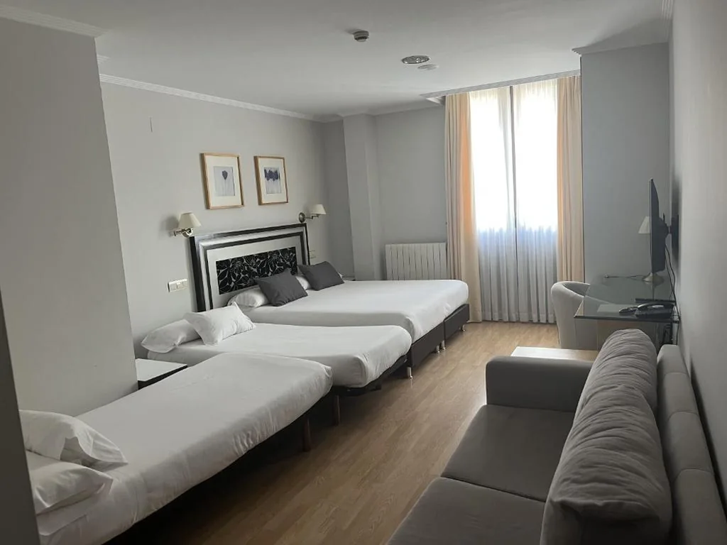 Family Room — Hotel Rua Salamanca