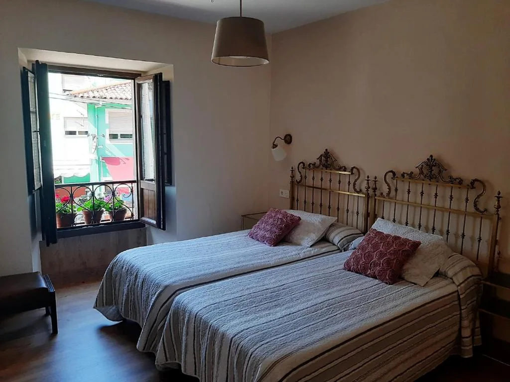 Quarto Duplo Standard - 1 ou 2 camas — Hotel Rural Cabrales