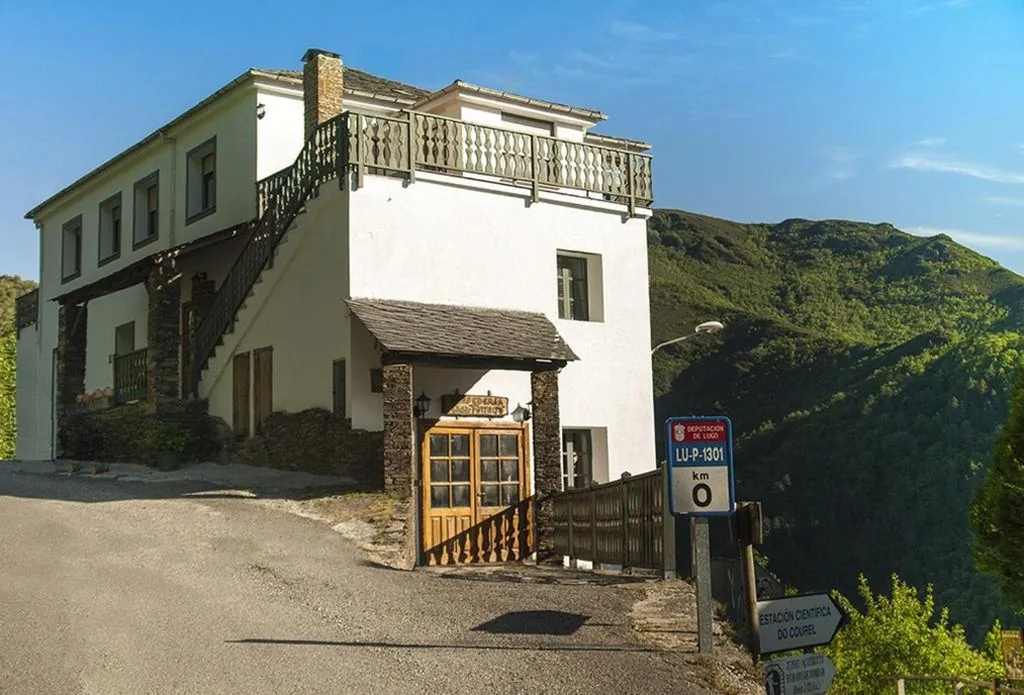 Doppelzimmer mit 2 Betten — Hotel rural casa Ferreiro