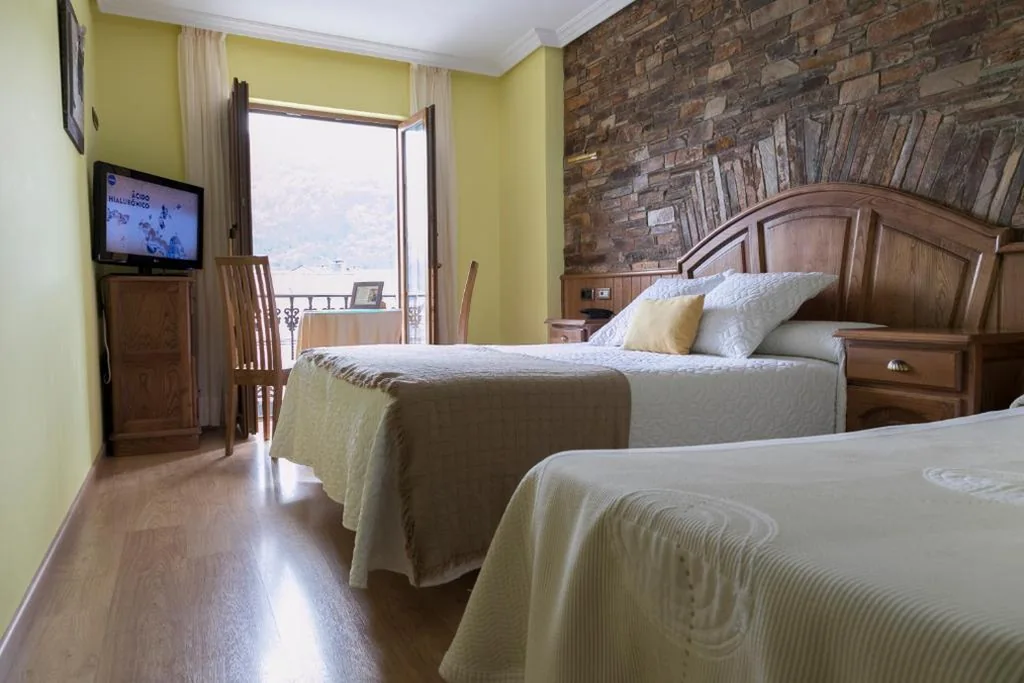 Quarto Triplo — Hotel Rural Casa Paulino