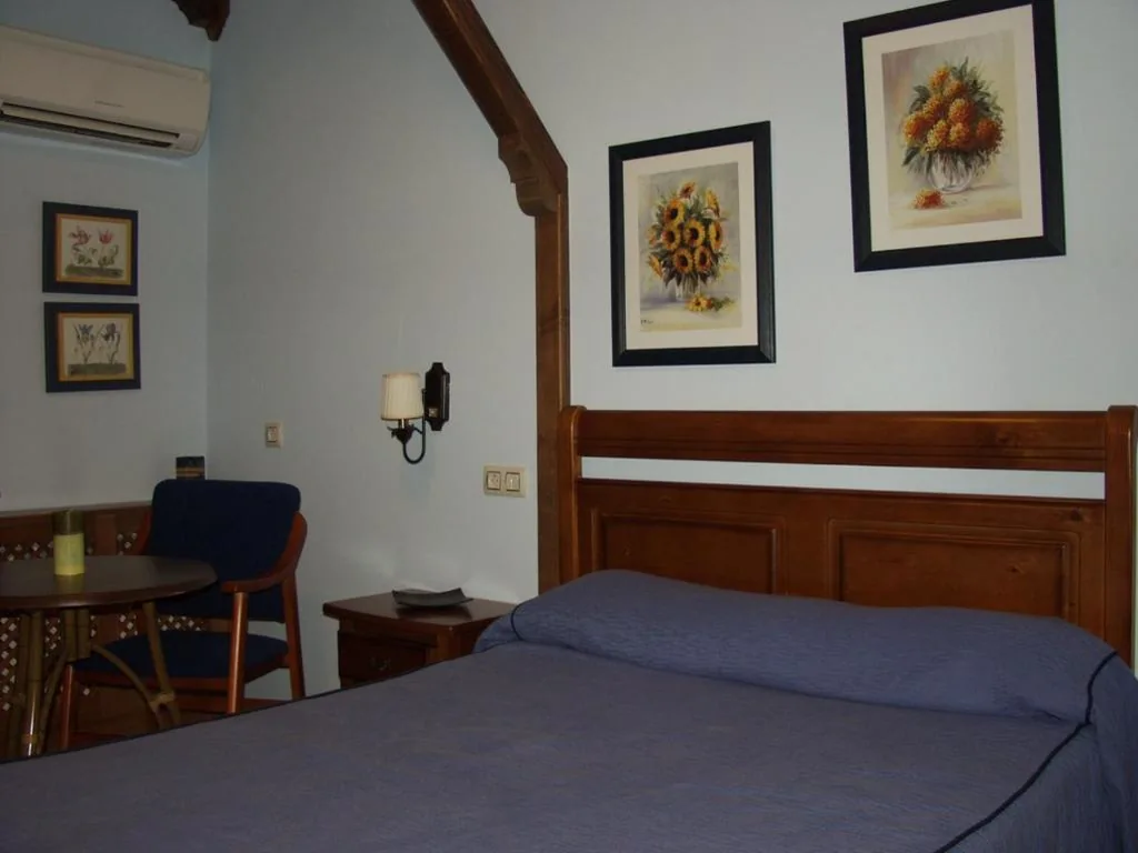 Tweepersoonskamer — Hotel Rural Castúo H CC 656