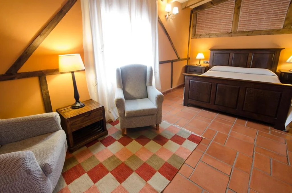 Triple Room — Hotel Rural Cerro Principe